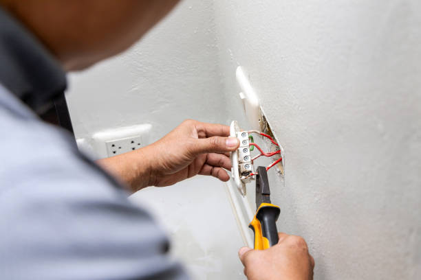 Best 24-Hour Electrician  in Kewaskum, WI